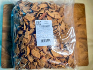 Сурские гренки со вкусом Красная икра (100 гр): Гренки черные со вкусом буженины