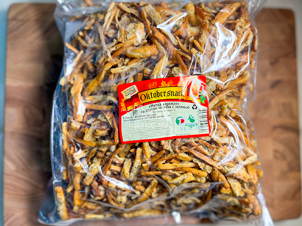Нитка ЖАРЕНАЯ "Чеснок с зеленью" Oktobersnack 1 кг (сырный продукт) в Подольске