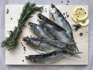 Фрайчизы классические сырные (100 гр.): Вобла вяленая астраханская крупная